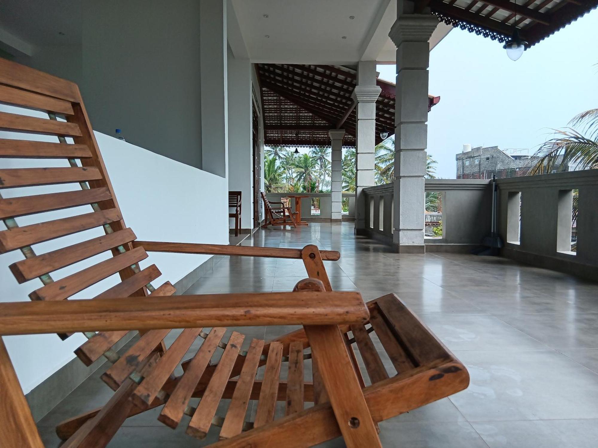 Plantation Surf Inn & Restaurant - Midigama East Rum bild